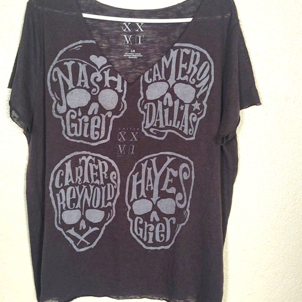 Women's tee